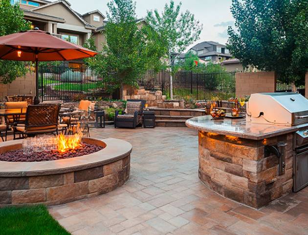 outdoor kitchens
